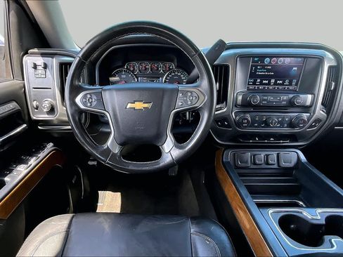 Used 2018 Chevrolet Silverado 1500 LTZ w/ Texas Edition RWD image 6