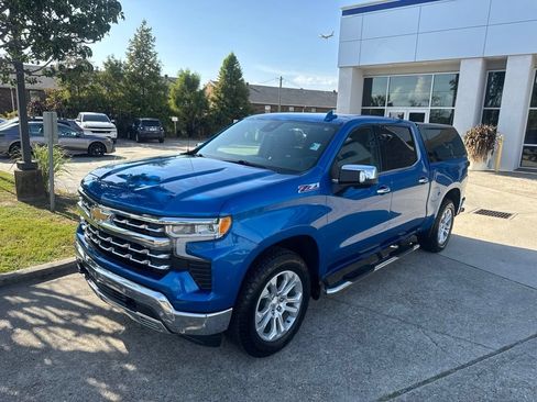 Used 2022 Chevrolet Silverado 1500 LTZ w/ LTZ Convenience Package II AWD/4WD image 3