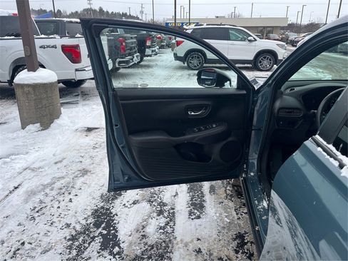 Used 2024 Honda HR-V Sport image 20