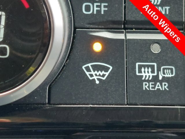 Certified 2020 Toyota Highlander LE FWD image 18