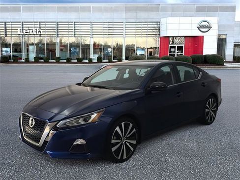 Certified 2021 Nissan Altima 2.5 SR w/ SR Premium Package image 1