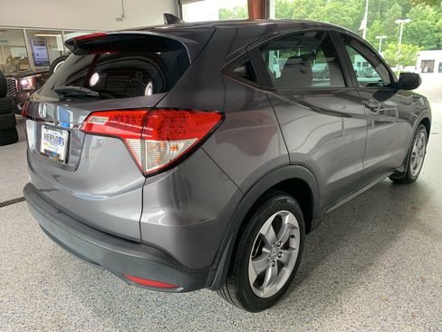 Used 2022 Honda HR-V LX image 10