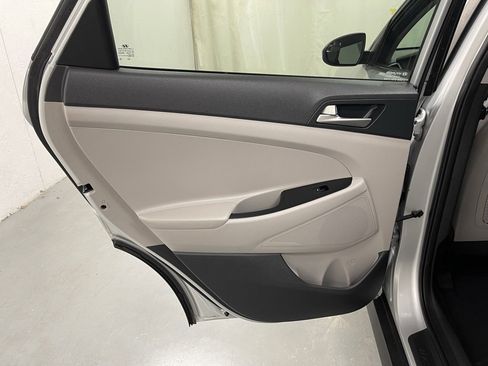 Used 2018 Hyundai Tucson SE image 15