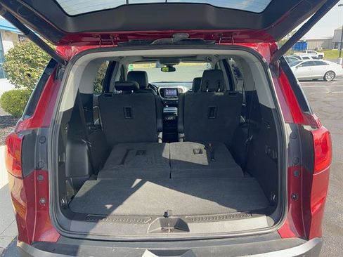 Used 2019 GMC Acadia SLT AWD/4WD image 15