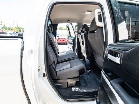 Used 2018 Toyota Tundra SR5 RWD image 35
