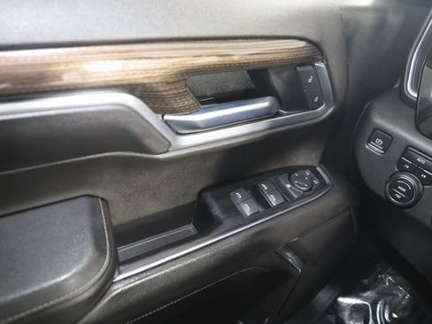 Used 2022 Chevrolet Silverado 1500 LT image 26