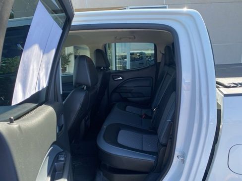 Used 2022 Chevrolet Colorado Z71 image 11