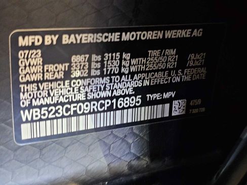 Used 2024 BMW iX xDrive50 w/ Premium Package AWD/4WD image 32