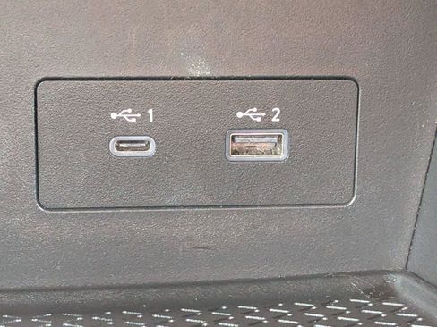 Used 2025 Nissan Pathfinder SV AWD/4WD image 15
