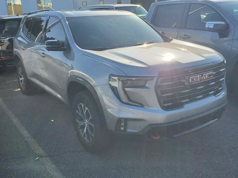 Used 2025 GMC Acadia AT4 w/ Super Cruise Package AWD/4WD image 2