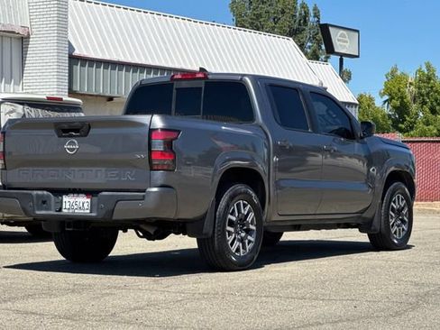 Certified 2022 Nissan Frontier SV RWD image 4