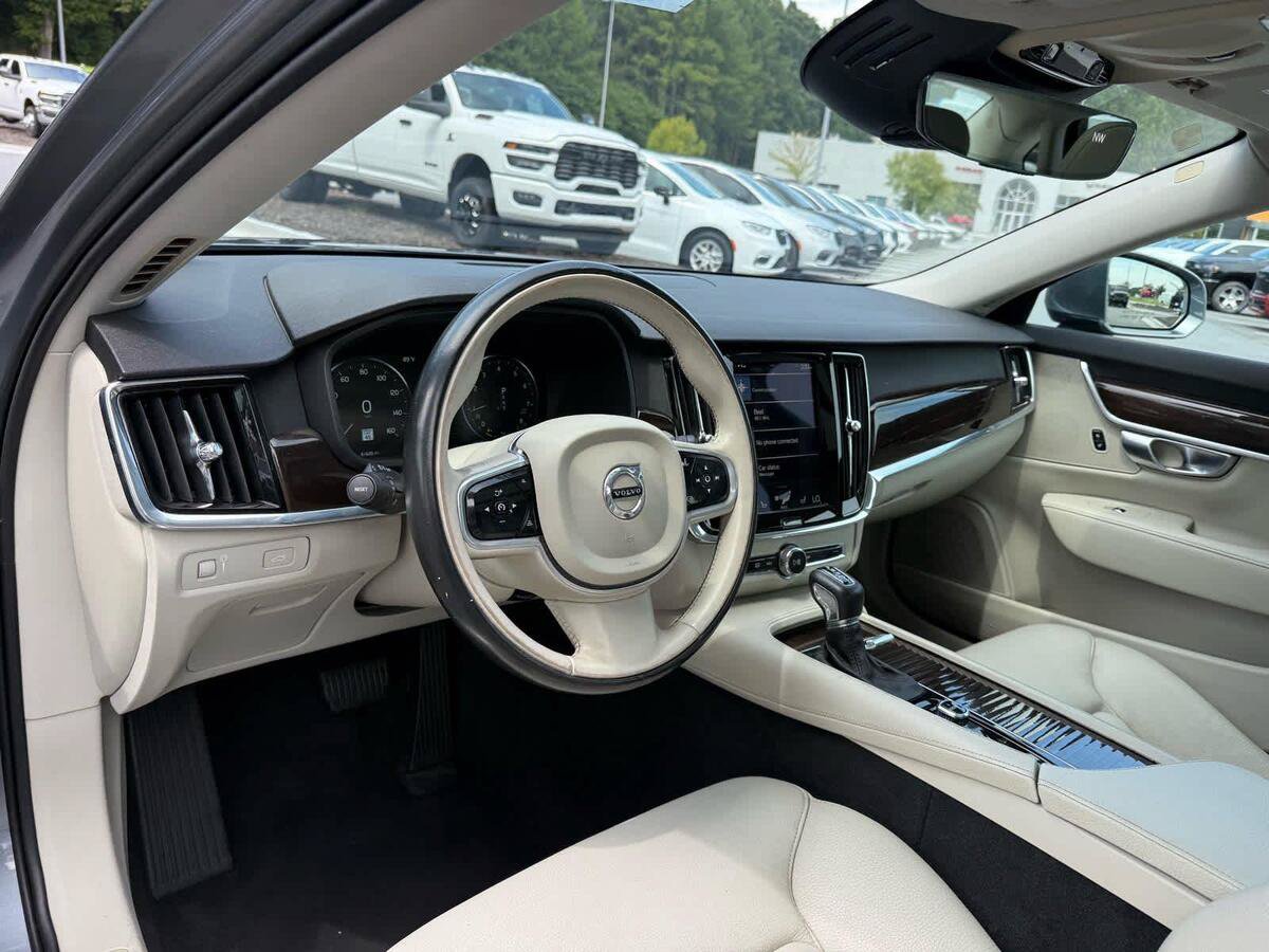 Used 2018 Volvo S90 T5 Momentum AWD/4WD image 15
