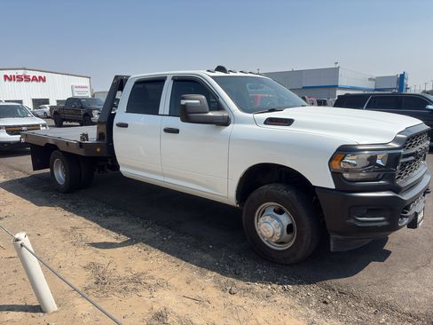 Used 2023 RAM 3500 Tradesman AWD/4WD image 24