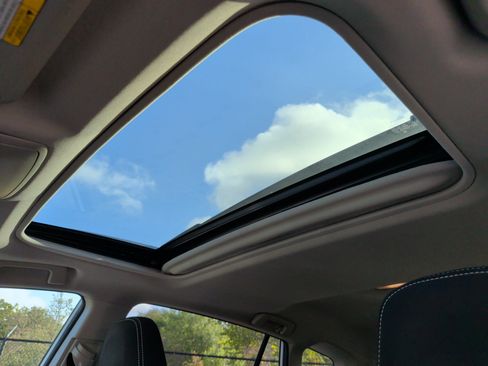Used 2018 Toyota RAV4 XLE w/ Plus Extra Value Package FWD image 28
