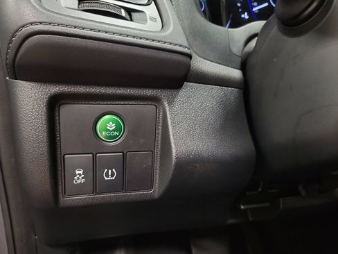 Used 2022 Honda HR-V LX image 24