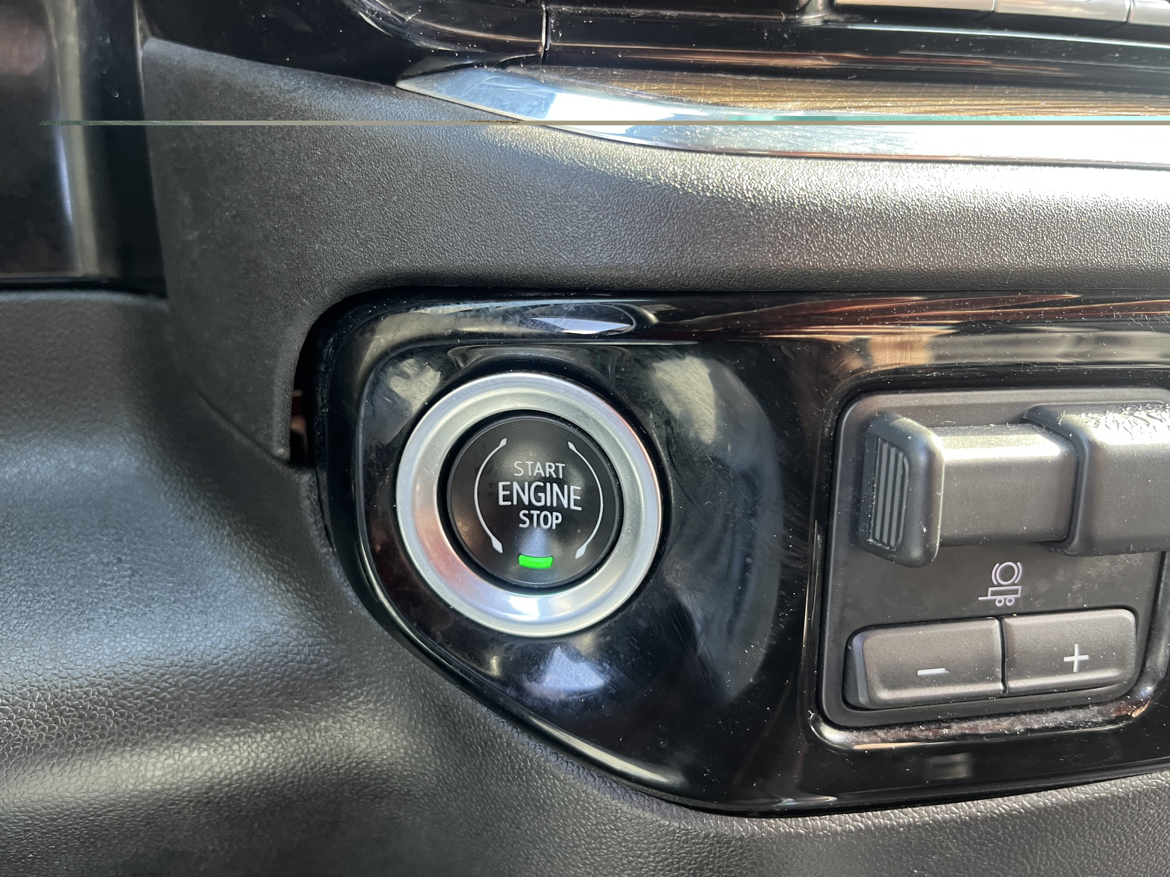 Used 2023 Chevrolet Silverado 1500 RST AWD/4WD image 23