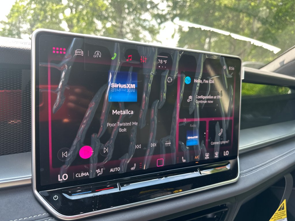 New 2026 Volkswagen Tiguan SE R-Line AWD/4WD image 13