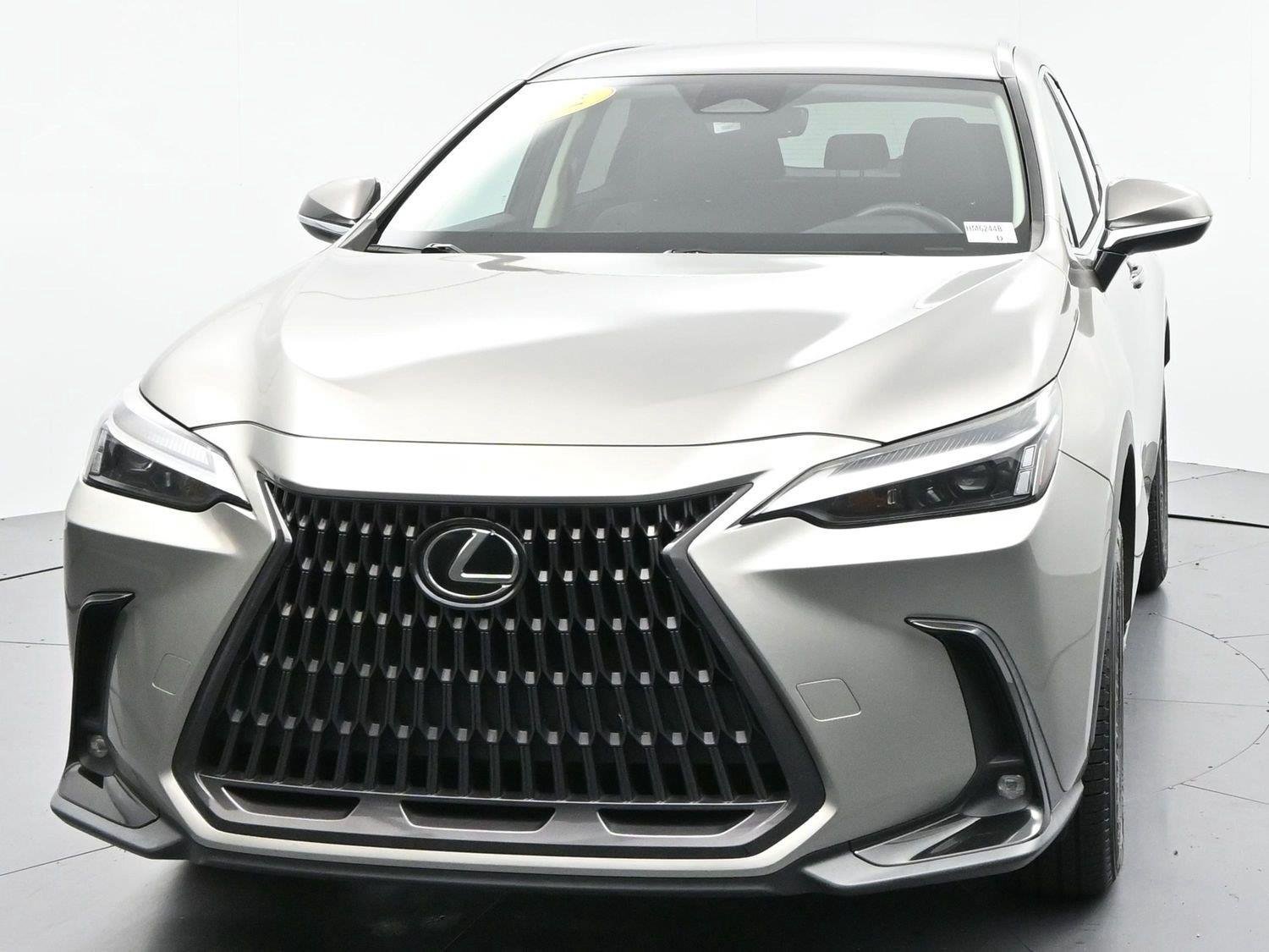 Used 2022 Lexus NX 250 FWD w/ Towing Package (2000 Lbs) image 3