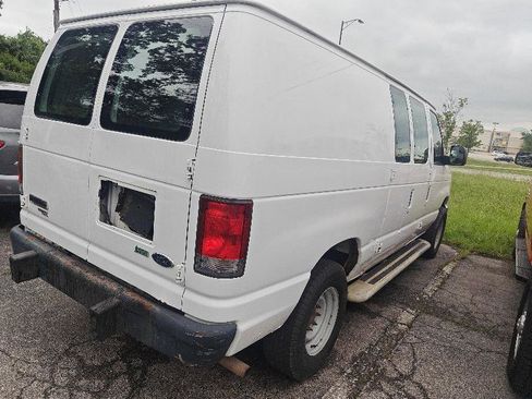 Used 2013 Ford E-250 and Econoline 250 w/ PWR Group image 3