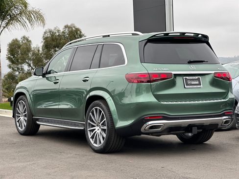 New 2025 Mercedes-Benz GLS 580 4MATIC image 5