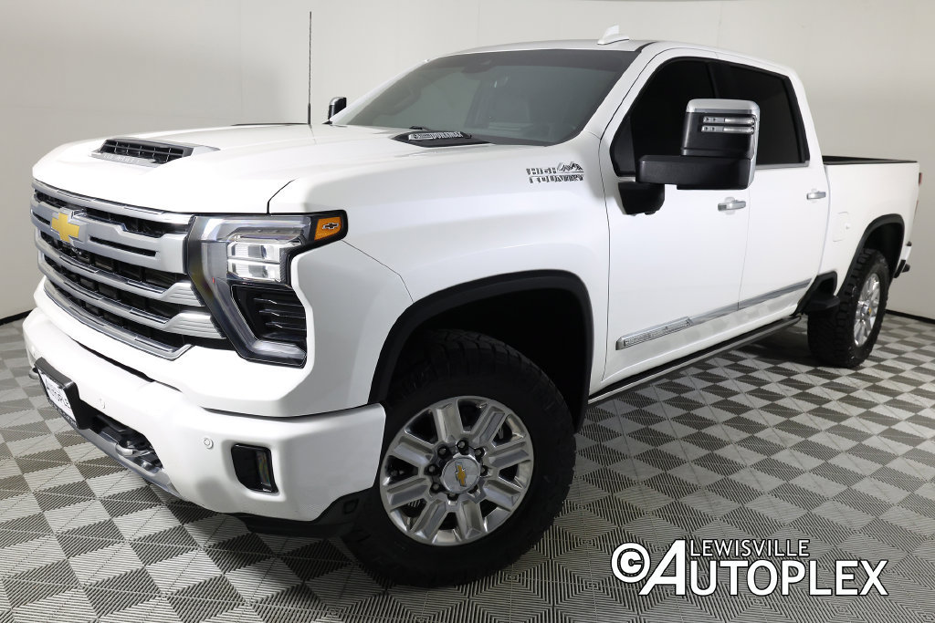 Used 2024 Chevrolet Silverado 2500 High Country w/ Technology Package AWD/4WD image 1