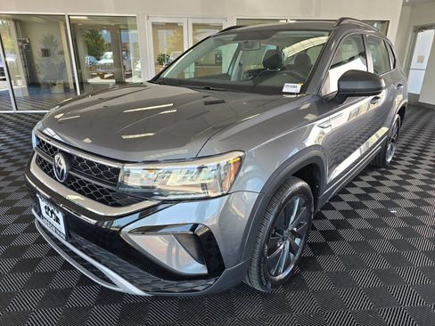 Used 2022 Volkswagen Taos S AWD/4WD image 7