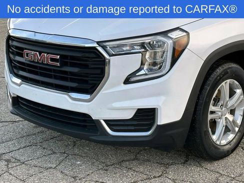 Used 2023 GMC Terrain SLE image 10