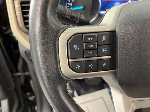 Used 2023 Ford Expedition Limited image 22