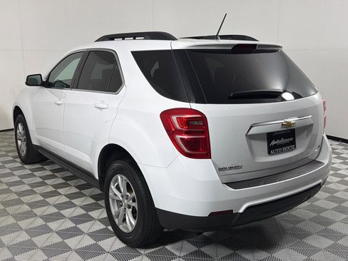 Used 2017 Chevrolet Equinox LT w/ Convenience Package image 7