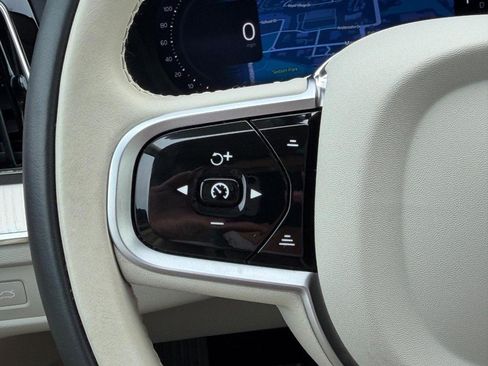 Certified 2026 Volvo XC60 B5 Ultra AWD/4WD image 17