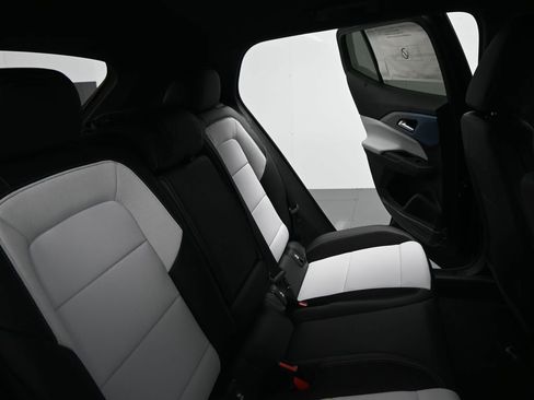 Used 2026 Chevrolet Equinox EV LT image 21