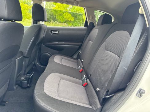 Used 2013 Nissan Rogue SV w/ Premium Pkg FWD image 16