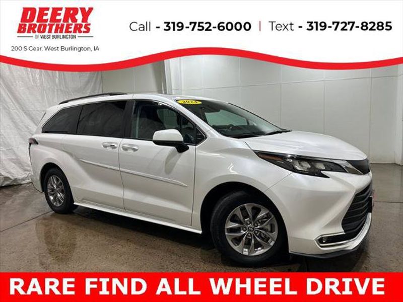 Certified 2024 Toyota Sienna XLE w/ XLE Plus Package image 1