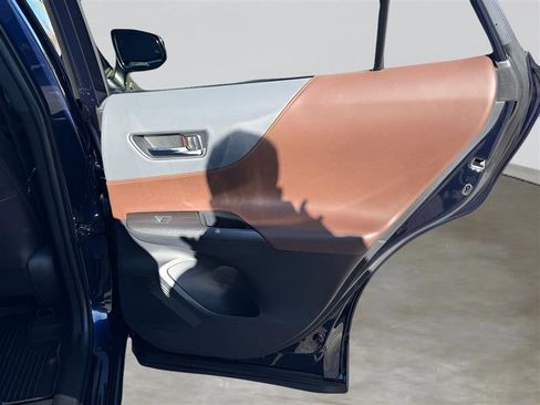 Used 2021 Toyota Venza Limited image 30