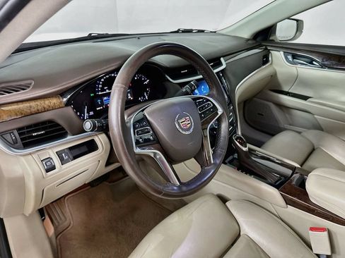 Used 2013 Cadillac XTS Luxury w/ Driver Awareness Package FWD image 10