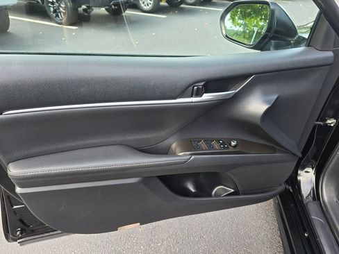 Used 2023 Toyota Camry XSE FWD image 15