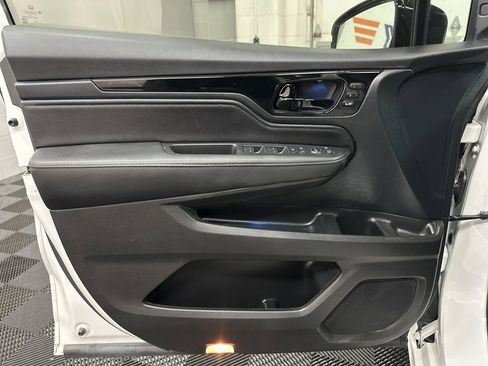 Used 2022 Honda Odyssey Elite image 15