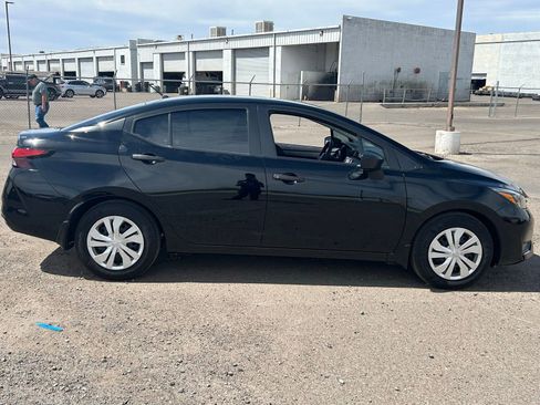 Used 2025 Nissan Versa S w/ Trunk Package image 5