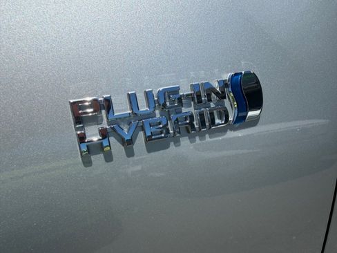 Used 2022 Toyota Prius Prime Limited FWD image 46