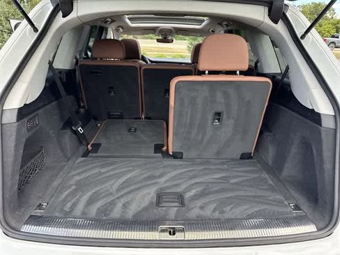 Used 2020 Audi Q7 3.0T Premium Plus image 28