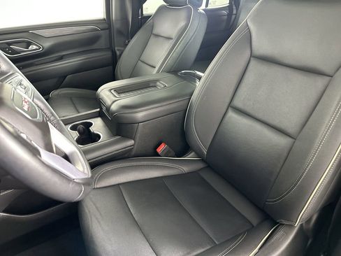 Used 2023 GMC Yukon SLT w/ SLT Premium Package image 23