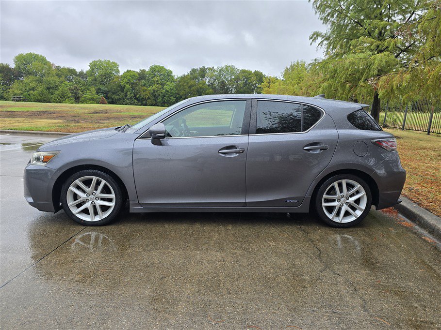 Used 2015 Lexus CT 200h FWD image 3