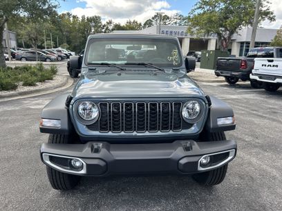 New 2025 Jeep Gladiator Sport