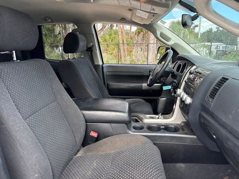 Used 2013 Toyota Tundra Grade image 26