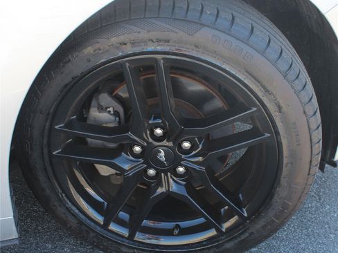 Used 2019 Ford Mustang Premium image 20