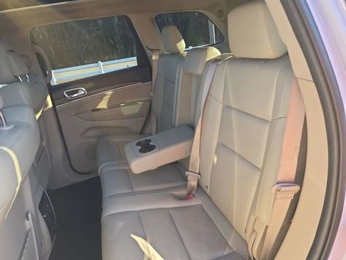 Used 2019 Jeep Grand Cherokee Limited w/ Luxury Group II image 43