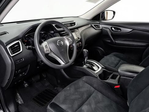 Used 2016 Nissan Rogue S w/ Appearance Package AWD/4WD image 7