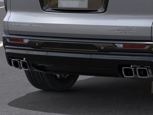 New 2026 Chevrolet Traverse High Country w/ LPO, Floor Liner Package AWD/4WD image 14