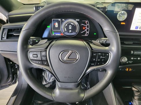 Certified 2023 Lexus ES 300h w/ Premium Package image 21