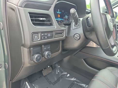 Used 2024 Chevrolet Suburban RST w/ Luxury Package RWD image 13